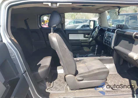 2007 Toyota Fj Cruiser from USA, damaged, VIN JTEBU11F370056509